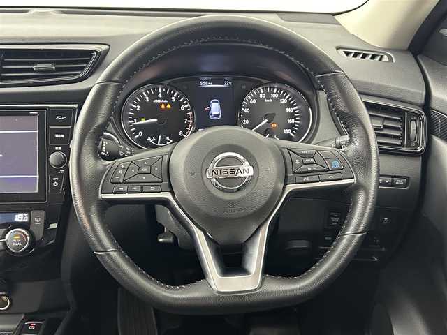 日産 エクストレイル 20Xi Vセレクション 道央・札幌 2021(令3)年 1.6万km ブリリアントホワイトパール ・４WD/・寒冷地仕様/・全方位カメラ/・衝突軽減ブレーキ/・横滑り防止機能/・プロパイロット/・純正ＳＤナビ/・ＣＤ／ＢＴ／フルセグＴＶ/・純正ドライブレコーダー/・ＥＴＣ/・パワーシート/・パワーバックドア/・全席シートヒーター/・オートライト/・オートハイビーム/・ドアバイザー/・フロントフォグランプ/・LEDヘッドライト/・純正フロアマット/・純正アルミホイール/・スマートキー＆プッシュスタート/・アイドリングストップ/・レーンアシスト/・Wエアバック/・電動格納ウインカーミラー