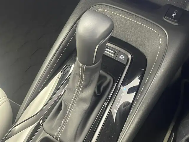 トヨタ カローラツーリング ハイブリッド ダブルバイビー 埼玉県 2023(令5)年 2.6万km プラチナホワイトパールマイカ モデリスタエアロ/Toyota Safety Sense/純正１０．５型ナビ/バックカメラ/地デジＴＶ/ビルトインＥＴＣ２．０/レーダークルーズコントロール/ＢＳＭ/白革レザー/シートヒーター/ステアリングヒーター/純正アルミホイール