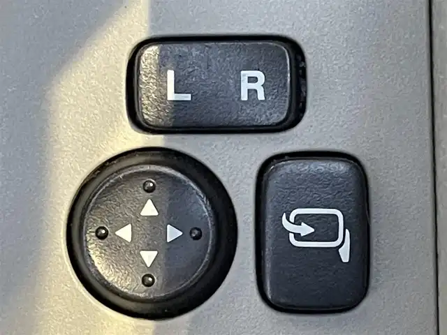 スズキ エブリイ PC リミテッド 福岡県 2018(平30)年 5.9万km シルキーシルバーメタリック ＲＢＳ装着車　/衝突軽減ブレーキ　/横滑り防止装置　/電格ミラー　/オーバーヘッドコンソール　/Ｗエアバック　/社外ドライブレコーダー　/前席パワーウインドウ　/リモコンキー　/純正オーディオ　/ヘッドライトレベライザー