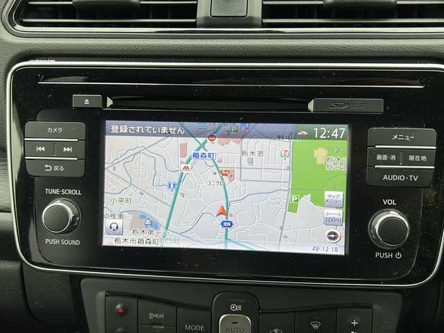 日産 リーフ X 栃木県 2018(平30)年 2.7万km ブリリアントシルバー 純正ナビ/ＴＶ視聴可/３６０°カメラ/デジタルインナーミラー/Ｂｌｕｅｔｏｏｔｈ/前後ドライブレコーダー/ＥＴＣ/クルーズコントロール/Ｅ－ｐｅｄａｌ/ＥＴＣ/パーキングアシスト/シートヒーター/ステアリングヒーター/純正フロアマット/ABS/横滑り防止機能/コーナーセンサー/レーンキープアシスト/盗難防止装置/衝突被害軽減システム