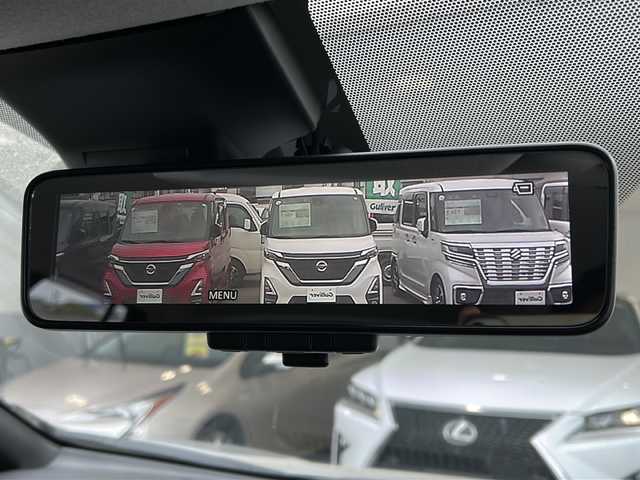 日産 リーフ X 栃木県 2018(平30)年 2.7万km ブリリアントシルバー 純正ナビ/ＴＶ視聴可/３６０°カメラ/デジタルインナーミラー/Ｂｌｕｅｔｏｏｔｈ/前後ドライブレコーダー/ＥＴＣ/クルーズコントロール/Ｅ－ｐｅｄａｌ/ＥＴＣ/パーキングアシスト/シートヒーター/ステアリングヒーター/純正フロアマット/ABS/横滑り防止機能/コーナーセンサー/レーンキープアシスト/盗難防止装置/衝突被害軽減システム