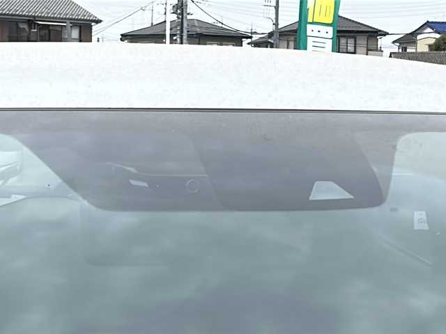 日産 リーフ X 栃木県 2018(平30)年 2.7万km ブリリアントシルバー 純正ナビ/ＴＶ視聴可/３６０°カメラ/デジタルインナーミラー/Ｂｌｕｅｔｏｏｔｈ/前後ドライブレコーダー/ＥＴＣ/クルーズコントロール/Ｅ－ｐｅｄａｌ/ＥＴＣ/パーキングアシスト/シートヒーター/ステアリングヒーター/純正フロアマット/ABS/横滑り防止機能/コーナーセンサー/レーンキープアシスト/盗難防止装置/衝突被害軽減システム