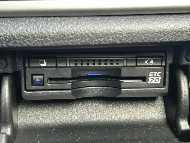 トヨタ クラウン ハイブリッド アスリートS 静岡県 2016(平28)年 6.8万km オレンジM 特別カラー茜色/純正9インチメーカーナビ/（FM/AM/Bluetooth/AUX/CD/Blue-ray）/フルセグTV/純正エアロモデリスタ/純正ドラレコ/ETC2.0/バックカメラ/オートライト/レーダークルーズコントロール/クリアランスソナー/パワーシート/シートヒーター/純正19AW