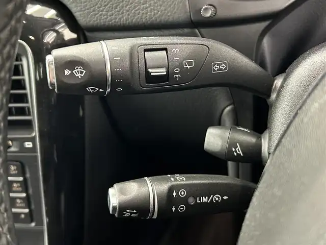 メルセデス・ベンツ ゲレンデヴァーゲン Ｇ３５０ｄ 岡山県 2017(平29)年 5.1万km イリジウムシルバー ラグジュアリーＰＫＧ/・サンルーフ/・レザーシート（全席シートヒーター付き）/harman/kardon/純正ナビ/リアカメラ/サイドステップ/ＡＣＣ/レーダー/ドラレコ/ＥＴＣ/アイドリングストップ/パワーシート/オートライト/デフロック/ローレンジ/2ゾーンエアコン/パドルシフト/フルセグＴＶ/Bluetooth/USB/SD/PDC/BSA