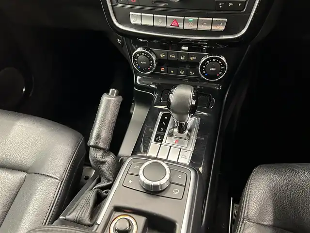 メルセデス・ベンツ ゲレンデヴァーゲン Ｇ３５０ｄ 岡山県 2017(平29)年 5.1万km イリジウムシルバー ラグジュアリーＰＫＧ/・サンルーフ/・レザーシート（全席シートヒーター付き）/harman/kardon/純正ナビ/リアカメラ/サイドステップ/ＡＣＣ/レーダー/ドラレコ/ＥＴＣ/アイドリングストップ/パワーシート/オートライト/デフロック/ローレンジ/2ゾーンエアコン/パドルシフト/フルセグＴＶ/Bluetooth/USB/SD/PDC/BSA
