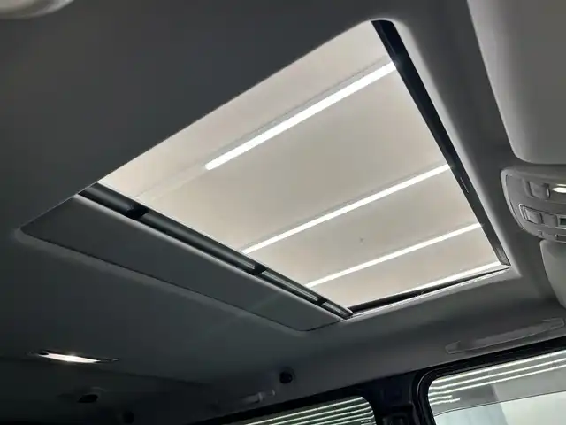 メルセデス・ベンツ ゲレンデヴァーゲン Ｇ３５０ｄ 岡山県 2017(平29)年 5.1万km イリジウムシルバー ラグジュアリーＰＫＧ/・サンルーフ/・レザーシート（全席シートヒーター付き）/harman/kardon/純正ナビ/リアカメラ/サイドステップ/ＡＣＣ/レーダー/ドラレコ/ＥＴＣ/アイドリングストップ/パワーシート/オートライト/デフロック/ローレンジ/2ゾーンエアコン/パドルシフト/フルセグＴＶ/Bluetooth/USB/SD/PDC/BSA