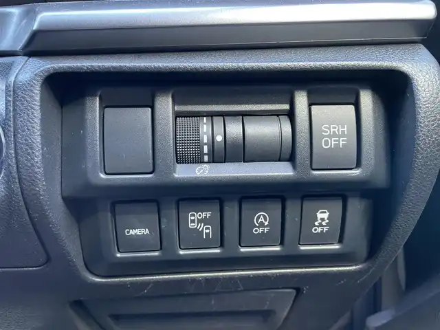 スバル インプレッサ スポーツ 2．0i－S アイサイト 滋賀県 2016(平28)年 6.4万km クリスタルホワイトP STIエアロ/レザーシート/純正8型SDナビ/【Bluetooth/CD/DVD/フルセグ】/純正LEDヘッドライト/純正18AW/電子パーキング/シートヒーター/パワーシート/追従クルーズコントロール/パドルシフト/アイドリングストップ/コーナーセンサー/レーンキープアシスト/ふらつき防止装置/衝突被害軽減システム/バックカメラ/ETC/スマートキー