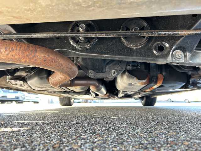 トヨタ ８６ GT 富山県 2013(平25)年 9.7万km サテンホワイトパール 社外ＳＤナビ/（CD/DVD/SD/BT/フルセグＴＶ）/バックカメラ/社外マフラー（ＴＲＤ）/純正１７インチアルミホイール/純正フロアマット/プッシュスタート/ハロゲンヘッドライト/保証書・記録簿/取扱説明書