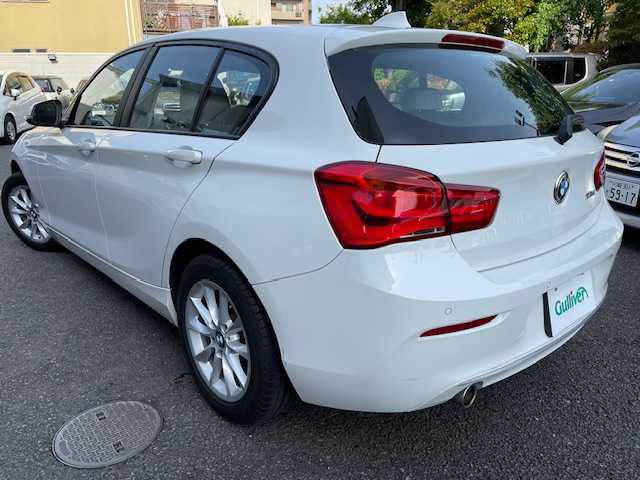 ＢＭＷ １１８ｄ スタイル 東京都 2016(平28)年 5万km アルピンホワイトⅢ インテリジェントセーフティ（・衝突被害軽減ブレーキ（警告付）・歩行者検知（昼）・車線逸脱警報・レーンキープアシスト・速度警告）/アクティブクルーズコントロール/パーキングサポートパッケージ（リアビューカメラ・パークディスタンスコントロール）/ワンオーナー/保証書・取説・スマートキー×２/MTモード付AT /アイドリングストップ/ドライブモードセレクト/革巻きステア・ステアリングスイッチ/パスクロス/レザーコンビシート/純正HDDナビ/DVD/CDUSB/AUX/BT/ルームミラー型ETC/外ドライブレコーダー/純正１６インチアルミ/アダプティブLEDヘッドライト・オートライト・前後フォグ/横滑り防止装置/トノカバー/ウィンカーミラー