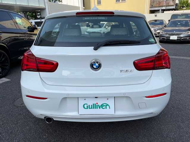 ＢＭＷ １１８ｄ スタイル 東京都 2016(平28)年 5万km アルピンホワイトⅢ インテリジェントセーフティ（・衝突被害軽減ブレーキ（警告付）・歩行者検知（昼）・車線逸脱警報・レーンキープアシスト・速度警告）/アクティブクルーズコントロール/パーキングサポートパッケージ（リアビューカメラ・パークディスタンスコントロール）/ワンオーナー/保証書・取説・スマートキー×２/MTモード付AT /アイドリングストップ/ドライブモードセレクト/革巻きステア・ステアリングスイッチ/パスクロス/レザーコンビシート/純正HDDナビ/DVD/CDUSB/AUX/BT/ルームミラー型ETC/外ドライブレコーダー/純正１６インチアルミ/アダプティブLEDヘッドライト・オートライト・前後フォグ/横滑り防止装置/トノカバー/ウィンカーミラー
