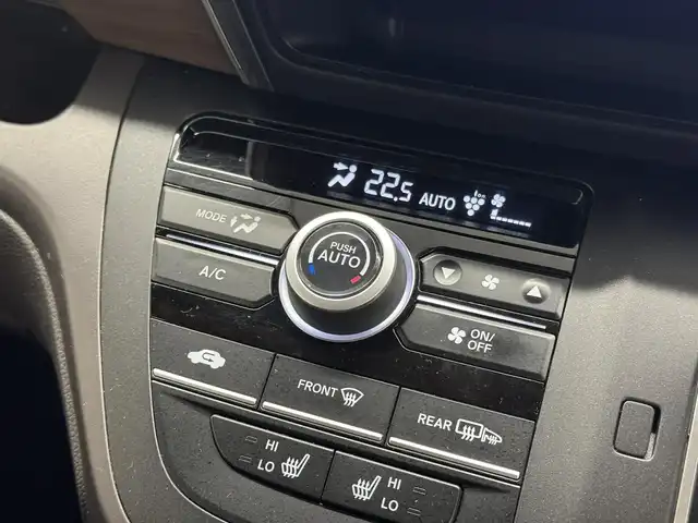 ホンダ フリード G ホンダセンシング 三重県 2021(令3)年 2.8万km ミッドナイトブルービームM ガソリン/FF/インパネCVT/純正 9インチナビ VXM-217VFNi/（CD/DVD/RADIO/TV/SD/Music Rack/USB/iPod/Bluetooth/CarPlay）/バックカメラ/両側パワースライドドア/ドライブレコーダー 前後/ビルトインETC（ナビ連動）/Honda SENSING/・衝突軽減ブレーキ［CMBS］/・車線維持支援システム［LKAS］/・アダプティブクルーズコントロール［ACC］/・路外逸脱抑制機能/・先行車発進お知らせ機能/・標識認識機能/装備/・【OP】LEDヘッドライト＋アクティブコーナリングライト/・シートヒーター（D/N）/・オートエアコン/・オートライト/・【OP】ステアリングスイッチ/・熱線入りフロントワイパー＆ドアミラーヒーター/・プッシュスタート/・スマートキーx2/・純正ホイールキャップ＆15インチスチールホイール/・保/取