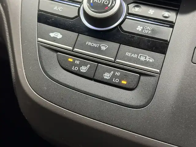 ホンダ フリード G ホンダセンシング 三重県 2021(令3)年 2.8万km ミッドナイトブルービームM ガソリン/FF/インパネCVT/純正 9インチナビ VXM-217VFNi/（CD/DVD/RADIO/TV/SD/Music Rack/USB/iPod/Bluetooth/CarPlay）/バックカメラ/両側パワースライドドア/ドライブレコーダー 前後/ビルトインETC（ナビ連動）/Honda SENSING/・衝突軽減ブレーキ［CMBS］/・車線維持支援システム［LKAS］/・アダプティブクルーズコントロール［ACC］/・路外逸脱抑制機能/・先行車発進お知らせ機能/・標識認識機能/装備/・【OP】LEDヘッドライト＋アクティブコーナリングライト/・シートヒーター（D/N）/・オートエアコン/・オートライト/・【OP】ステアリングスイッチ/・熱線入りフロントワイパー＆ドアミラーヒーター/・プッシュスタート/・スマートキーx2/・純正ホイールキャップ＆15インチスチールホイール/・保/取