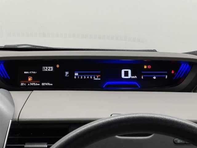 ホンダ フリード G ホンダセンシング 三重県 2021(令3)年 2.8万km ミッドナイトブルービームM ガソリン/FF/インパネCVT/純正 9インチナビ VXM-217VFNi/（CD/DVD/RADIO/TV/SD/Music Rack/USB/iPod/Bluetooth/CarPlay）/バックカメラ/両側パワースライドドア/ドライブレコーダー 前後/ビルトインETC（ナビ連動）/Honda SENSING/・衝突軽減ブレーキ［CMBS］/・車線維持支援システム［LKAS］/・アダプティブクルーズコントロール［ACC］/・路外逸脱抑制機能/・先行車発進お知らせ機能/・標識認識機能/装備/・【OP】LEDヘッドライト＋アクティブコーナリングライト/・シートヒーター（D/N）/・オートエアコン/・オートライト/・【OP】ステアリングスイッチ/・熱線入りフロントワイパー＆ドアミラーヒーター/・プッシュスタート/・スマートキーx2/・純正ホイールキャップ＆15インチスチールホイール/・保/取