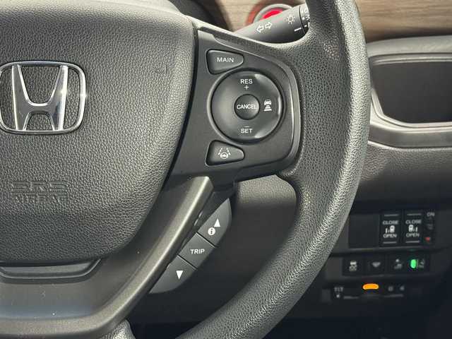 ホンダ フリード G ホンダセンシング 三重県 2021(令3)年 2.8万km ミッドナイトブルービームM ガソリン/FF/インパネCVT/純正 9インチナビ VXM-217VFNi/（CD/DVD/RADIO/TV/SD/Music Rack/USB/iPod/Bluetooth/CarPlay）/バックカメラ/両側パワースライドドア/ドライブレコーダー 前後/ビルトインETC（ナビ連動）/Honda SENSING/・衝突軽減ブレーキ［CMBS］/・車線維持支援システム［LKAS］/・アダプティブクルーズコントロール［ACC］/・路外逸脱抑制機能/・先行車発進お知らせ機能/・標識認識機能/装備/・【OP】LEDヘッドライト＋アクティブコーナリングライト/・シートヒーター（D/N）/・オートエアコン/・オートライト/・【OP】ステアリングスイッチ/・熱線入りフロントワイパー＆ドアミラーヒーター/・プッシュスタート/・スマートキーx2/・純正ホイールキャップ＆15インチスチールホイール/・保/取