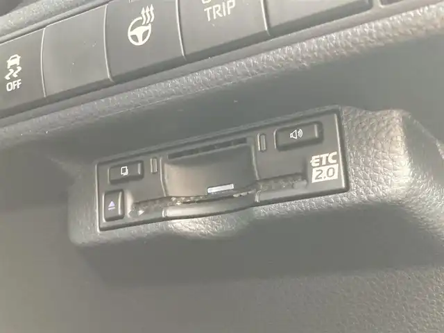 トヨタ カローラツーリング ハイブリッド ダブルバイビー 長崎県 2024(令6)年 1.2万km マッシブグレー トヨタセーフティセンス/・衝突被害軽減ブレーキ/・レーダークルーズコントロール/・オートマチックハイビーム/・レーンキープアシスト/ハーフレザーシート/シートヒーター/メーカーOPナビ/・Bluetooth接続/・フルセグTV/・Miracast/バックカメラ/ビルトインETC2.0/ステアリングスイッチ/ステアリングヒーター/電子パーキング/オートホールド機能/LEDオートヘッドライト/AC100V端子/スマートキー/スペアキー/ISOFIX