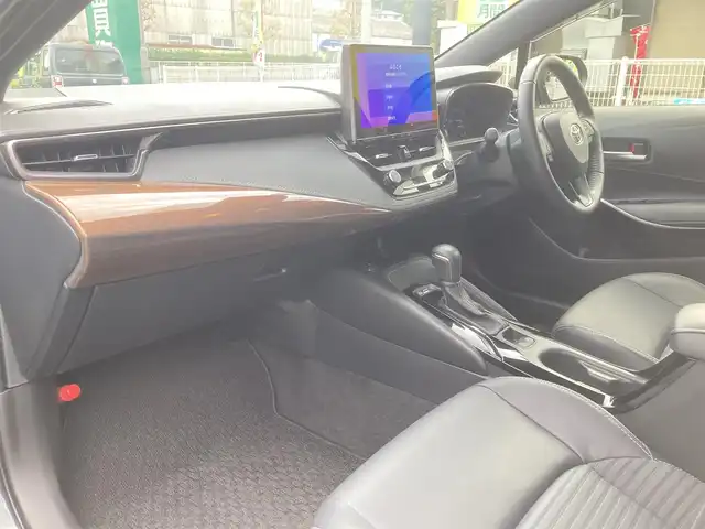 トヨタ カローラツーリング ハイブリッド ダブルバイビー 長崎県 2024(令6)年 1.2万km マッシブグレー トヨタセーフティセンス/・衝突被害軽減ブレーキ/・レーダークルーズコントロール/・オートマチックハイビーム/・レーンキープアシスト/ハーフレザーシート/シートヒーター/メーカーOPナビ/・Bluetooth接続/・フルセグTV/・Miracast/バックカメラ/ビルトインETC2.0/ステアリングスイッチ/ステアリングヒーター/電子パーキング/オートホールド機能/LEDオートヘッドライト/AC100V端子/スマートキー/スペアキー/ISOFIX