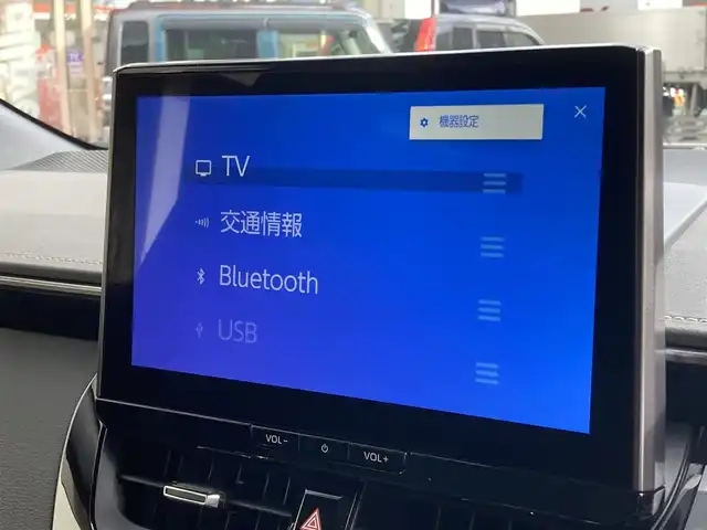 トヨタ カローラツーリング ハイブリッド ダブルバイビー 長崎県 2024(令6)年 1.2万km マッシブグレー トヨタセーフティセンス/・衝突被害軽減ブレーキ/・レーダークルーズコントロール/・オートマチックハイビーム/・レーンキープアシスト/ハーフレザーシート/シートヒーター/メーカーOPナビ/・Bluetooth接続/・フルセグTV/・Miracast/バックカメラ/ビルトインETC2.0/ステアリングスイッチ/ステアリングヒーター/電子パーキング/オートホールド機能/LEDオートヘッドライト/AC100V端子/スマートキー/スペアキー/ISOFIX