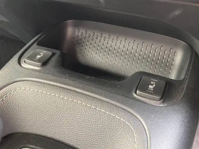 トヨタ カローラツーリング ハイブリッド ダブルバイビー 長崎県 2024(令6)年 1.2万km マッシブグレー トヨタセーフティセンス/・衝突被害軽減ブレーキ/・レーダークルーズコントロール/・オートマチックハイビーム/・レーンキープアシスト/ハーフレザーシート/シートヒーター/メーカーOPナビ/・Bluetooth接続/・フルセグTV/・Miracast/バックカメラ/ビルトインETC2.0/ステアリングスイッチ/ステアリングヒーター/電子パーキング/オートホールド機能/LEDオートヘッドライト/AC100V端子/スマートキー/スペアキー/ISOFIX