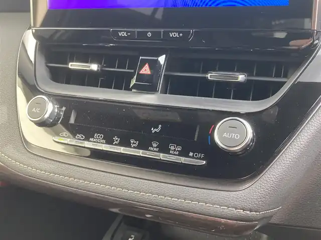 トヨタ カローラツーリング ハイブリッド ダブルバイビー 長崎県 2024(令6)年 1.2万km マッシブグレー トヨタセーフティセンス/・衝突被害軽減ブレーキ/・レーダークルーズコントロール/・オートマチックハイビーム/・レーンキープアシスト/ハーフレザーシート/シートヒーター/メーカーOPナビ/・Bluetooth接続/・フルセグTV/・Miracast/バックカメラ/ビルトインETC2.0/ステアリングスイッチ/ステアリングヒーター/電子パーキング/オートホールド機能/LEDオートヘッドライト/AC100V端子/スマートキー/スペアキー/ISOFIX