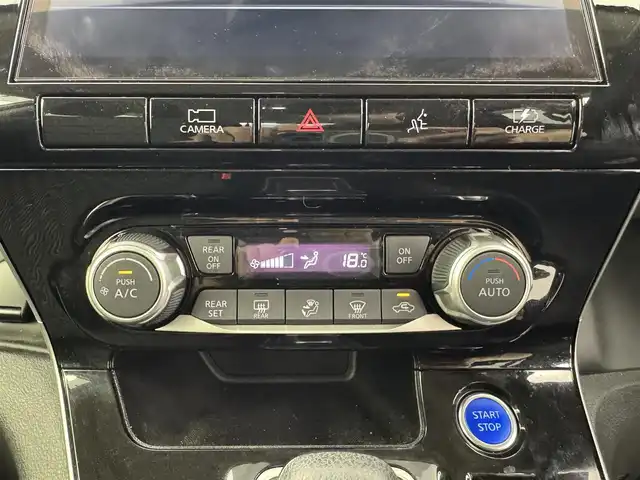 日産 セレナ e－パワー ハイウェイスター V 愛知県 2021(令3)年 5.5万km ブリリアントホワイトパール ・純正10型ナビ/・プロパイロット/・両側パワースライドドア/・セーフティパックB/・インテリジェントアラウンドビューモニター/・インテリジェントルームミラー/・ふらつき警報/・SRSエアバッグ（サイド/カーテン）/・全方位運転支援システム/・インテリジェントエマージェンシーブレーキ/・踏み間違い衝突防止アシスト/・車線逸脱防止支援システム/・後側方衝突防止支援システム/・標識検知機能/・前方衝突予測警報/・車線逸脱警報/・後側方車両検知機能/・後退時車両検知警報/・ドライブレコーダー/・ETC/・LEDヘッドランプ/・LEDフロントフォグランプ/・革巻きステアリングホイール/・ステアリングスイッチ/・電動パーキングブレーキ/・オートブレーキホールド/・１６インチアルミホイール(195/60/R16)