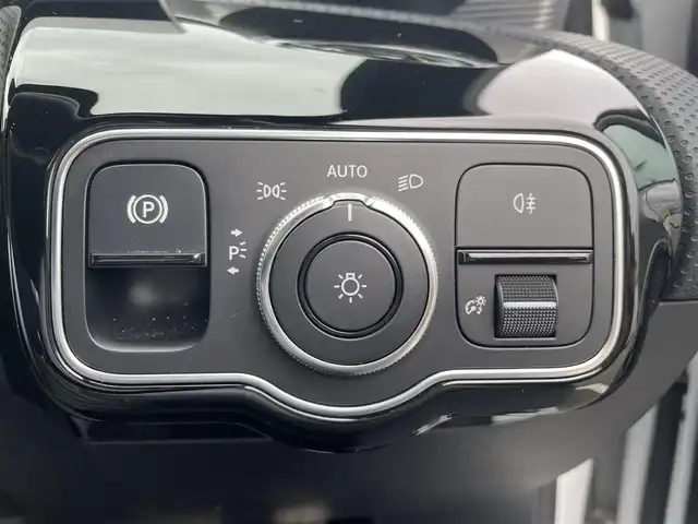 メルセデス・ベンツ Ｍ・ベンツ Ａ２５０ 4MATIC AMGライン 福島県 2021(令3)年 3.7万km デジタルホワイト 純正メモリーナビ/BT/USB/フルセグTV/サンルーフ/黒レザーシート/パワーシート/シートヒーター/レーダーセーフティパッケージ/レーダークルーズコントロール/クリアランスソナー/360°カメラシステム/アイドリングストップ/パドルシフト/ドライブレコーダー/ETC 2.0/ワイヤレス充電/オートライト/LEDヘッドライト/フロアマット