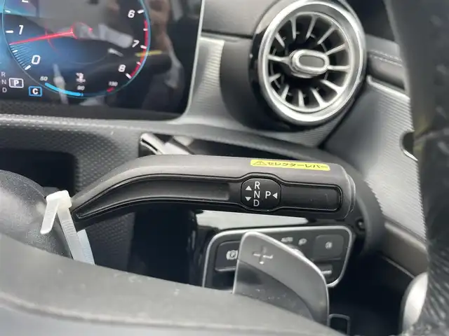 メルセデス・ベンツ Ｍ・ベンツ Ａ２５０ 4MATIC AMGライン 福島県 2021(令3)年 3.7万km デジタルホワイト 純正メモリーナビ/BT/USB/フルセグTV/サンルーフ/黒レザーシート/パワーシート/シートヒーター/レーダーセーフティパッケージ/レーダークルーズコントロール/クリアランスソナー/360°カメラシステム/アイドリングストップ/パドルシフト/ドライブレコーダー/ETC 2.0/ワイヤレス充電/オートライト/LEDヘッドライト/フロアマット