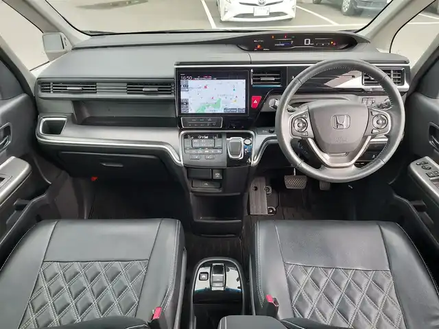 ホンダ ステップワゴン スパーダ eHEV G EXホンダS 東京都 2020(令2)年 4.6万km プレミアムスパークルブラックパール 純正ナビ/フルセグ/バックカメラ/ビルトインETC2.0/ドライブレコーダー/両側パワースライドドア/シートヒーター/わくわくゲート/衝突軽減ブレーキ/レーンキープアシスト/アダプティブクルーズコントロール/スマートキー/LEDヘッドライト