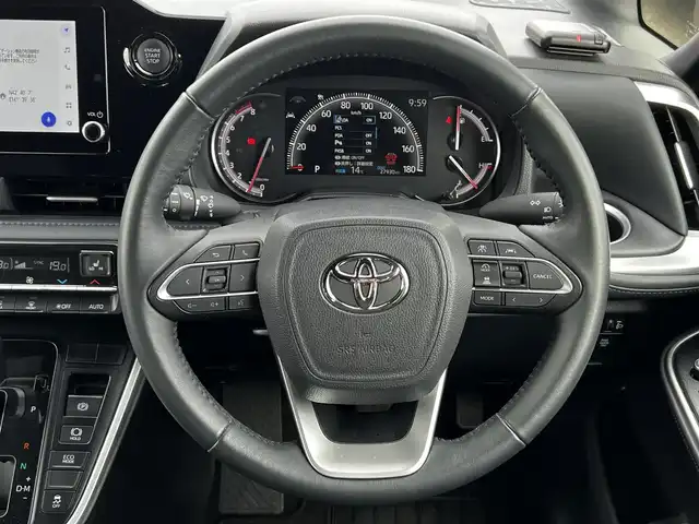 トヨタ ヴォクシー S－Z 道央・札幌 2024(令6)年 2.8万km ホワイトパールクリスタルシャイン ４WD/寒冷地仕様/純正8インチディスプレイオーディオ/AM/FM/BT/フルセグ/トヨタセーフティセンス/衝突被害軽減ブレーキ/横滑り防止装置/レーダークルーズコントロール/レーンキープアシスト/クリアランスソナー/バックカメラ/ETC/ワイパーデアイサー/ECOMODE/両側パワースライドドア/前席シートヒーター/ハーフレザーシート/革巻きステアリング/ステアリングリモコン/電動パーキング/ブレーキホールド/MTモード付AT/プッシュスタート/スマートキー/LEDヘッドライト/ワイパーデアイサー/オートライト/オートマチックハイビーム/デイライト/フォグランプ/ヘッドライトレベライザー/電動格納ミラー/ウィンカーミラー/社外フロアマット/ドアバイザー