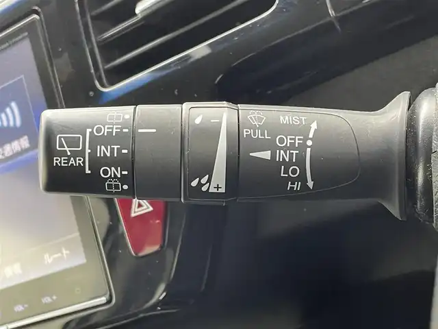 ホンダ ステップワゴン モデューロX 茨城県 2017(平29)年 7.7万km パール 純正ナビ/・メモリナビ/・バックカメラ/・CDチェンジャー/・Bluetooth接続/フルエアロ/両側パワースライドドア/ドライブレコーダー/レーンアシストキープ/LEDヘッドライト/ウインカーミラー/パドルシフト/ハーフレザーシート/カーテンエアバッグ/USB入力/アイドリングストップ/エンジンスタート/オートライト/盗難防止装置/横滑り防止装置/衝突被害防止装置/ABS