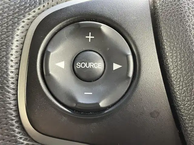 ホンダ ステップワゴン モデューロX 茨城県 2017(平29)年 7.7万km パール 純正ナビ/・メモリナビ/・バックカメラ/・CDチェンジャー/・Bluetooth接続/フルエアロ/両側パワースライドドア/ドライブレコーダー/レーンアシストキープ/LEDヘッドライト/ウインカーミラー/パドルシフト/ハーフレザーシート/カーテンエアバッグ/USB入力/アイドリングストップ/エンジンスタート/オートライト/盗難防止装置/横滑り防止装置/衝突被害防止装置/ABS