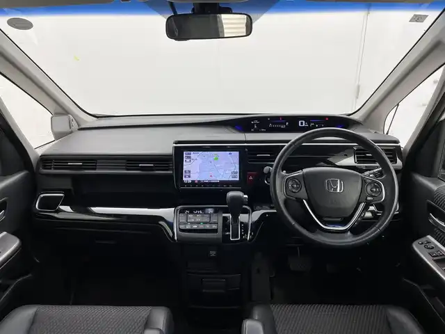ホンダ ステップワゴン モデューロX 茨城県 2017(平29)年 7.7万km パール 純正ナビ/・メモリナビ/・バックカメラ/・CDチェンジャー/・Bluetooth接続/フルエアロ/両側パワースライドドア/ドライブレコーダー/レーンアシストキープ/LEDヘッドライト/ウインカーミラー/パドルシフト/ハーフレザーシート/カーテンエアバッグ/USB入力/アイドリングストップ/エンジンスタート/オートライト/盗難防止装置/横滑り防止装置/衝突被害防止装置/ABS