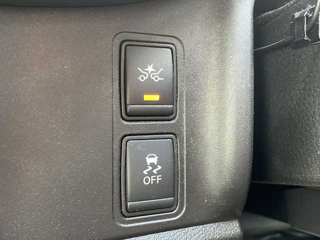 日産 セレナ ハイウェイスター プロパイロットED 新潟県 2017(平29)年 9.9万km マルーンレッド 2トーン 4ＷＤ/メーカー純正ナビ/フルセグＴＶ・Bluetooth接続・CD/ＤＶＤ再生/プロパイロット/クルーズコントロール/後席モニター/両側電動ドア/冬タイヤ４本積載/コーナーセンサー前後/パーキングアシスト/エマージェンシーブレーキ/アイドリングストップ/ＬＥＤヘッドライト/純正フロアマット/ドライブレコーダー/ＥＴＣ