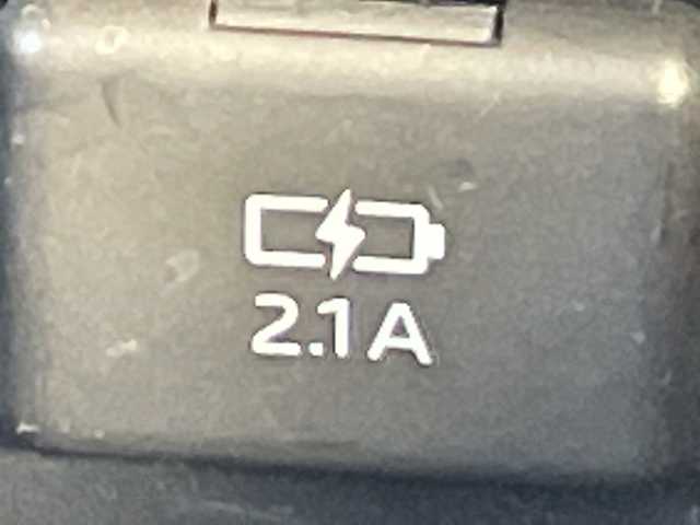トヨタ ライズ G 道北・旭川 2019(令1)年 5.3万km シャイニングホワイトパール /4WD//寒冷地仕様//純正ナビ/CD/DVD/BT/SD/フルセグ//バックカメラ//禁煙車//クリアランスソナー//衝突軽減ブレーキ//横滑り防止//アイドリングストップ//BSM//RCTA//ETC//オートライト//オートマチックハイビーム//レーンキープアシスト//LEDヘッドライト//フォグランプ//純正AW付夏タイヤ積込//純正フロアマット//ドアバイザー//保証書