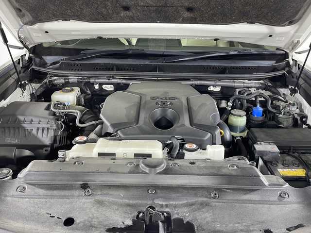 トヨタ ランドクルーザー プラド TX Lパッケージ 福岡県 2021(令3)年 5.2万km ホワイトパールクリスタルシャイン ４WD/Bluetooth接続/MIRACAST/ビルトインETC2.0/フルセグ/追従クルーズコントロール/USB端子/シートヒーター(D+N席)/エアシート(D+N席)/3列シート/AFS/フロントエアロパーツ(モデリスタ)/レーンキープアシスト/ダウンヒルアシストコントロール/スペアキー１本/D席+N席+サイドエアバック/カーテンエアバック