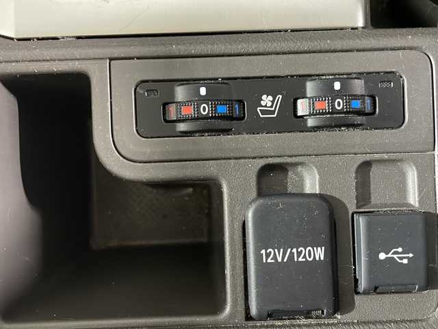 トヨタ ランドクルーザー プラド TX Lパッケージ 福岡県 2021(令3)年 5.2万km ホワイトパールクリスタルシャイン ４WD/Bluetooth接続/MIRACAST/ビルトインETC2.0/フルセグ/追従クルーズコントロール/USB端子/シートヒーター(D+N席)/エアシート(D+N席)/3列シート/AFS/フロントエアロパーツ(モデリスタ)/レーンキープアシスト/ダウンヒルアシストコントロール/スペアキー１本/D席+N席+サイドエアバック/カーテンエアバック