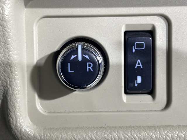 トヨタ ランドクルーザー プラド TX Lパッケージ 福岡県 2021(令3)年 5.2万km ホワイトパールクリスタルシャイン ４WD/Bluetooth接続/MIRACAST/ビルトインETC2.0/フルセグ/追従クルーズコントロール/USB端子/シートヒーター(D+N席)/エアシート(D+N席)/3列シート/AFS/フロントエアロパーツ(モデリスタ)/レーンキープアシスト/ダウンヒルアシストコントロール/スペアキー１本/D席+N席+サイドエアバック/カーテンエアバック