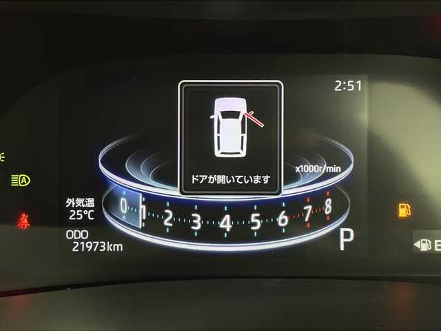 トヨタ ライズ Z 鹿児島県 2022(令4)年 2.2万km シャイニングホワイトパール 純正SDナビ　/（フルセグ/Ｂｌｕｅｔｏｏｔｈ/CD/DVD)　/レーダークルーズコントロール　/全方位カメラ　/スマートアシスト　/前後ドライブレコーダー　/シートヒーター　/オートハイビーム　/オートブレーキホールド　/ビルドインＥＴＣ/MTモード付AT/オートライト/AAC/アイドリングストップ/取扱説明書