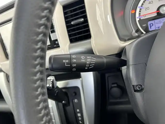 スズキ ハスラー J 愛知県 2019(令1)年 0.7万km ピュアホワイトパール/ブラック2トーン 純正７型SDナビ/（CD/DVD/SD/フルセグTV）/全方位カメラ/前席シートヒーター/衝突軽減システム/レーンキープアシスト/アイドリングストップ/純正HIDヘッドライト/純正１５インチAW/純正フロアマット