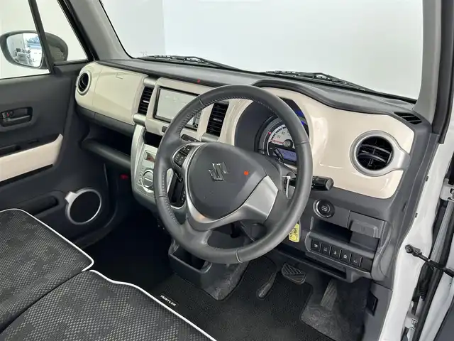スズキ ハスラー J 愛知県 2019(令1)年 0.7万km ピュアホワイトパール/ブラック2トーン 純正７型SDナビ/（CD/DVD/SD/フルセグTV）/全方位カメラ/前席シートヒーター/衝突軽減システム/レーンキープアシスト/アイドリングストップ/純正HIDヘッドライト/純正１５インチAW/純正フロアマット