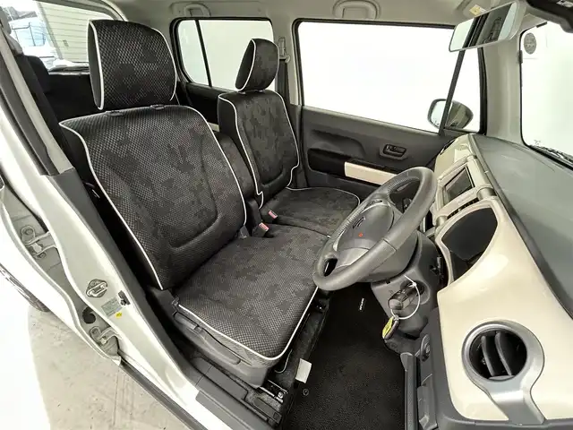 スズキ ハスラー J 愛知県 2019(令1)年 0.7万km ピュアホワイトパール/ブラック2トーン 純正７型SDナビ/（CD/DVD/SD/フルセグTV）/全方位カメラ/前席シートヒーター/衝突軽減システム/レーンキープアシスト/アイドリングストップ/純正HIDヘッドライト/純正１５インチAW/純正フロアマット