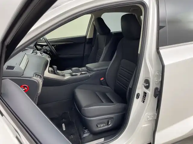 レクサス ＮＸ 300h 新潟県 2018(平30)年 8.5万km ソニッククォーツ 純正メモリナビ/　フルセグTV/Bluetooth/CD/DVD/USB/レーダークルーズコントロール/ブラインドスポットモニター/衝突被害軽減ブレーキ/レーンキープアシスト/前後コーナーセンサー/パワーバックドア/前席パワーシート/ドライブレコーダー【CSD-570FH】/バックモニター/ビルトインETC2.0/パドルシフト/オートマチックハイビーム/LEDヘッドライト/オートライト/横滑り防止装置/レザーステアリング/ステアリングスイッチ/禁煙車