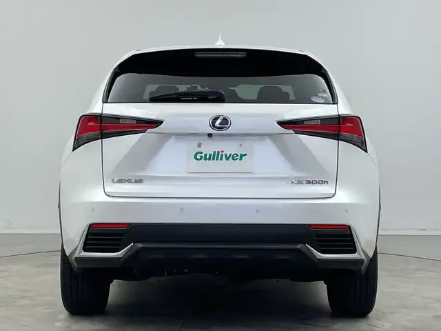 レクサス ＮＸ 300h 新潟県 2018(平30)年 8.5万km ソニッククォーツ 純正メモリナビ/　フルセグTV/Bluetooth/CD/DVD/USB/レーダークルーズコントロール/ブラインドスポットモニター/衝突被害軽減ブレーキ/レーンキープアシスト/前後コーナーセンサー/パワーバックドア/前席パワーシート/ドライブレコーダー【CSD-570FH】/バックモニター/ビルトインETC2.0/パドルシフト/オートマチックハイビーム/LEDヘッドライト/オートライト/横滑り防止装置/レザーステアリング/ステアリングスイッチ/禁煙車