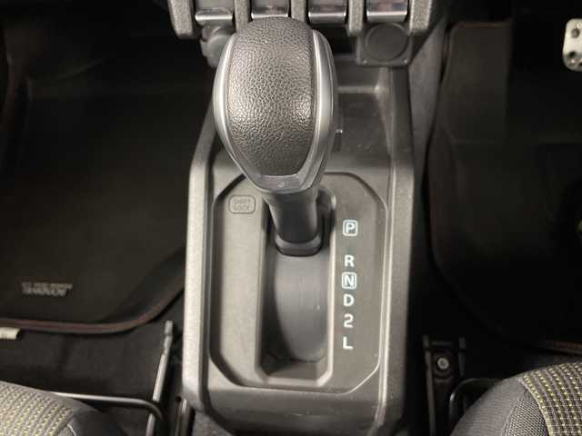 スズキ ジムニー XC 道央・札幌 2022(令4)年 2.1万km ジャングルグリーン ・4WD /ターボ/・社外ナビ  /フルセグ/BT/USB/DVD/CD/・バックカメラ/フロントカメラ/・社外エンジンスターター/・社外マフラー/社外ステップ/・３インチリフトアップ/・TOYOオープンカントリータイヤ/・冬タイヤ純正AW積込/・クルーズコントロール/・ヒルディセントロール/・レーンキープアシスト/・衝突軽減ブレーキ/横滑り防止装置/・ヒーテッドドアミラー/・取説/保証書/・LEDヘッドライト/オートライト/・フォグランプ/ドアバイザー/・ETC