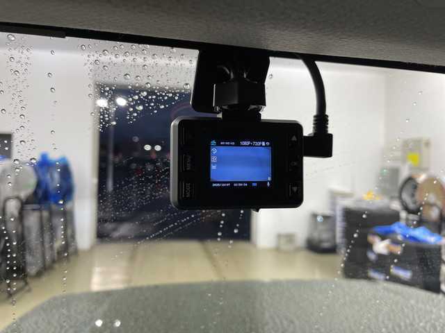 スズキ ジムニー XC 道央・札幌 2022(令4)年 2.1万km ジャングルグリーン ・4WD /ターボ/・社外ナビ  /フルセグ/BT/USB/DVD/CD/・バックカメラ/フロントカメラ/・社外エンジンスターター/・社外マフラー/社外ステップ/・３インチリフトアップ/・TOYOオープンカントリータイヤ/・冬タイヤ純正AW積込/・クルーズコントロール/・ヒルディセントロール/・レーンキープアシスト/・衝突軽減ブレーキ/横滑り防止装置/・ヒーテッドドアミラー/・取説/保証書/・LEDヘッドライト/オートライト/・フォグランプ/ドアバイザー/・ETC