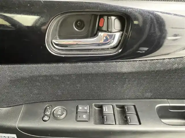 ホンダ Ｎ ＢＯＸ カスタム G SSパッケージ 熊本県 2017(平29)年 8.8万km クリスタルブラックパール 純正ナビ（CD・DVD・フルセグ・BT・ipod）/バックカメラ　/片側パワースライドドア　/ビルトインＥＴＣ　/横滑り防止/ドアバイザー/純正フロアマット/純正１４インチAW/オートライト/HIDライト/フォグランプ/スマートキー/プッシュスタート/保証書/取扱説明書