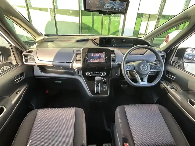 日産 セレナ ハイウェイスター V 和歌山県 2022(令4)年 4.8万km ブリリアントホワイトパール 純正7インチナビ/フルセグTV/Bluetooth/CD/DVD/全周囲カメラ/ETC/セーフティパックA/プロパイロット/両側パワースライドドア/左側ハンズフリースライド/フリップダウンモニター/デジタルインナーミラー/ステアリングスイッチ/コーナーセンサー/LEDヘッドライト/フォグランプ/オートライト/オートハイビーム/シートバックテーブル/リアドアロールサンシェード/純正16インチAW/プッシュスタート/スマートキー