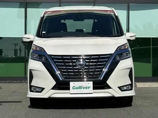 日産 セレナ ハイウェイスター V 和歌山県 2022(令4)年 4.8万km ブリリアントホワイトパール 純正7インチナビ/フルセグTV/Bluetooth/CD/DVD/全周囲カメラ/ETC/セーフティパックA/プロパイロット/両側パワースライドドア/左側ハンズフリースライド/フリップダウンモニター/デジタルインナーミラー/ステアリングスイッチ/コーナーセンサー/LEDヘッドライト/フォグランプ/オートライト/オートハイビーム/シートバックテーブル/リアドアロールサンシェード/純正16インチAW/プッシュスタート/スマートキー