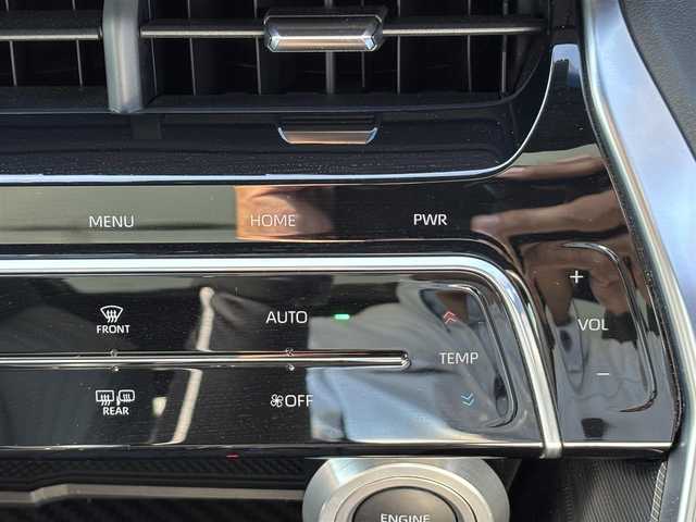 トヨタ ハリアー Z レザーパッケージ 福岡県 2021(令3)年 2.1万km ホワイトパールクリスタルシャイン 純正ナビ(フルセグテレビ・FM・AM・BT)/前席パワーシート/前席シートヒーター/前席エアシート/クルーズコントロール/純正エアロ/サンルーフ/ETC2.0/パワーバックドア/プッシュスタート