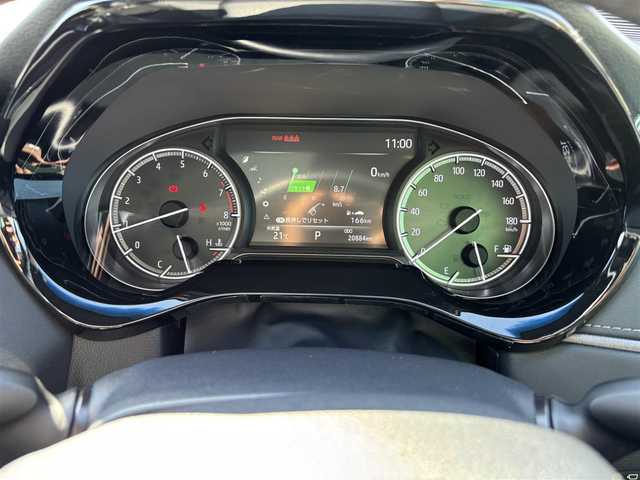 トヨタ ハリアー Z レザーパッケージ 福岡県 2021(令3)年 2.1万km ホワイトパールクリスタルシャイン 純正ナビ(フルセグテレビ・FM・AM・BT)/前席パワーシート/前席シートヒーター/前席エアシート/クルーズコントロール/純正エアロ/サンルーフ/ETC2.0/パワーバックドア/プッシュスタート