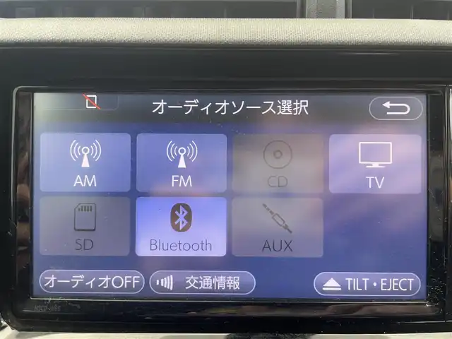 トヨタ アクア X－URBAN ソリッド 鹿児島県 2017(平29)年 7.6万km ライムホワイトパールクリスタルシャイン 禁煙車/7インチ純正ナビ/・Bluetooth/・ワンセグTV/トヨタセーフティセンスC/・プリクラッシュセーフティー/・レーンディパーチャーアラート/・オートマチックハイビーム/バックカメラ/横滑り防止装置/衝突被害軽減システム/オートライト/純正フロアマット/純正アルミホイール/ドアバイザー/ETC/ルーフレール/ハロゲンライト/フロントフォグライト